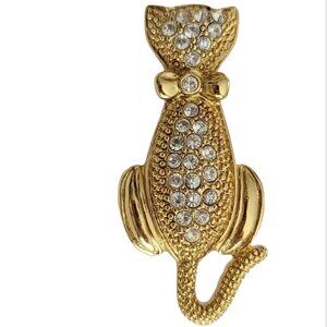1928 Brand Gold Tone Clear Rhinestone Cat Brooch Pin K17
